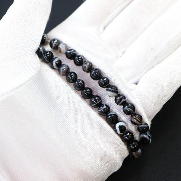 画像5: 【天然石】ブラックオニキス 黒めのう 黒瑪瑙 ビーズ ブレスレット用 一連 6mm【約62粒入り】パワーストーン 手芸 ハンドメイド アクセサリー パーツ きらきらぷんぷん丸 NS-057 (5)