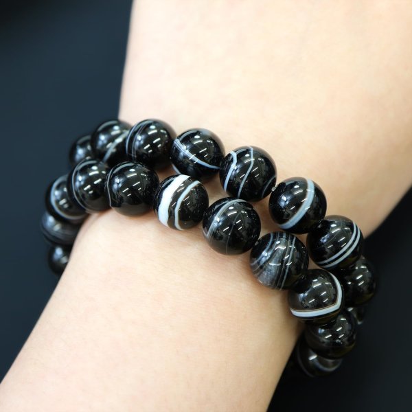 画像6: 【天然石】ブラックオニキス 黒めのう 黒瑪瑙 ビーズ ブレスレット用 一連 12mm【約32粒入り】パワーストーン 手芸 ハンドメイド アクセサリー パーツ きらきらぷんぷん丸 NS-059 (6)