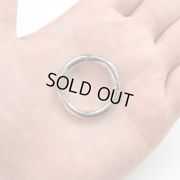 画像5: カラビナ 丸型 30mm 【シルバー】 銀 10個入り キーリング リング 丸 円形 鍵 キーホルダー きらきらぷんぷん丸 NSKR-039 (5)