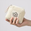 画像4: ポーチ 花柄 ワッフル【ベージュ】ファスナー付 コスメ 化粧品 洗面用具 旅行 出張 小物 収納 持ち運び きらきらぷんぷん丸 PCH-013 (4)