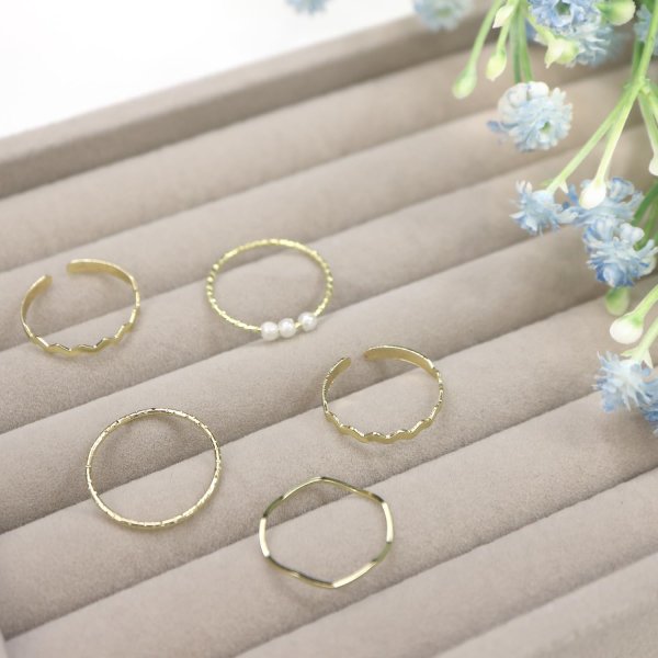 画像6: [きらきらぷんぷん丸] リング 指輪 セット ゴールド ファッションリング 重ね付け レディース シンプル 5個セット ウェーブ 波型 細リング パール プレゼント 贈り物 RGS-001 (6)