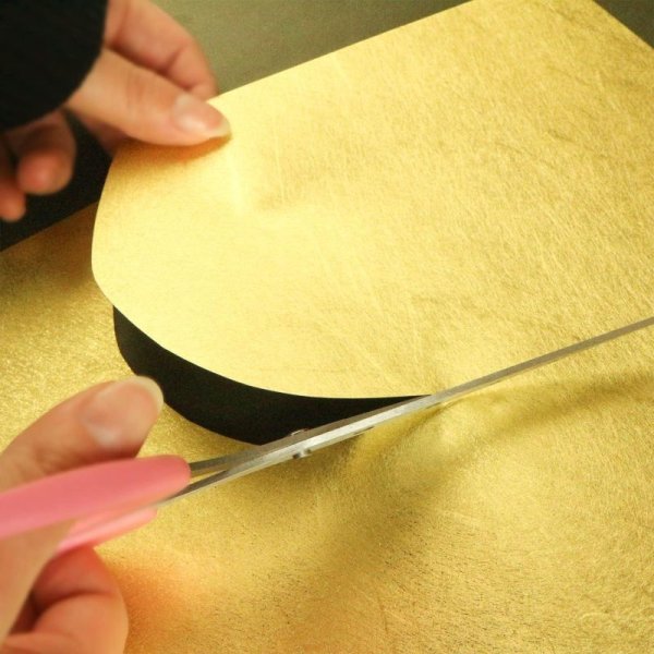 画像7: 【国産】金の雲龍紙 A4サイズ(210x297mm) 金箔に雲竜柄の入った最高級和紙1シート [10s] 入きらきらぷんぷん丸 (7)