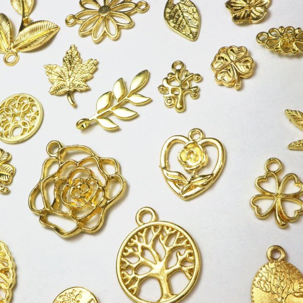 画像5: メタル パーツ【ゴールド】30個入り 金 チャーム 植物 ペンダント 透かし ハンドメイド デコパーツ 手芸 アクセサリー キーホルダー きらきらぷんぷん丸 USMP-001 (5)
