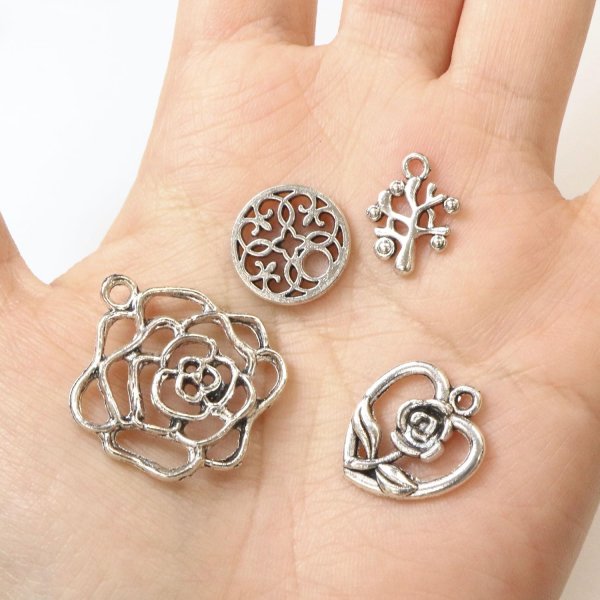 画像6: メタル パーツ【シルバー】30個入り 銀 チャーム 植物 ペンダント 透かし ハンドメイド デコパーツ 手芸 アクセサリー キーホルダー きらきらぷんぷん丸 USMP-002 (6)